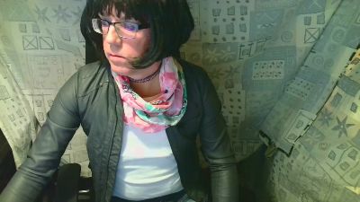 DWT_Svenja webcam model stream image