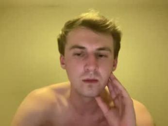 cody_clouds webcam model stream image