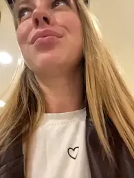 Sweet___Emily webcam model stream image