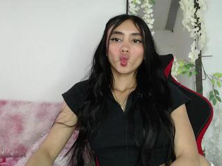 Gabriella Hudson webcam model stream image