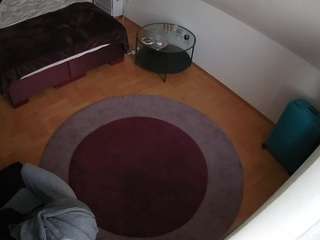 voyeurcam-julmodels-whitebed-5 webcam model stream image