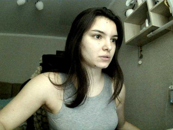 Bella1ove webcam model stream image