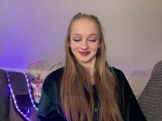 Diane Litle webcam flirt4free model stream image