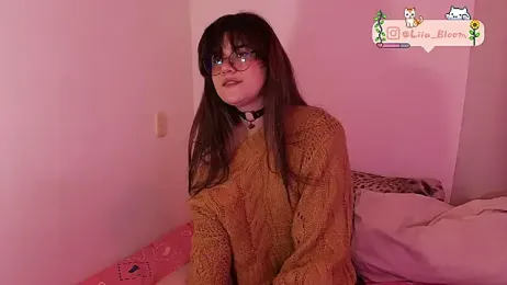 Liia-Bloom webcam model stream image