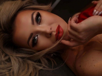 Anelise webcam livejasmin model stream image