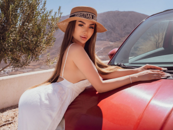 Diamond webcam model stream image