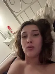 MayaVonDe webcam model stream image