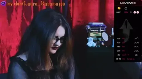 Laura_Karamazov webcam model stream image