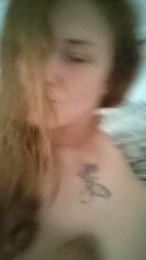 DeaRed8899 webcam cam4 model stream image