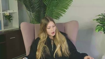 BevAamodt webcam model stream image