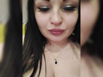 SilverCrystal webcam bongacams model stream image