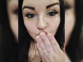 SilverCrystal webcam model stream image