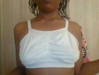Hotchille webcam model stream image