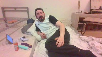 GutsXbsk webcam model stream image