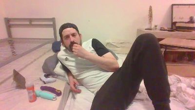 GutsXbsk webcam model stream image