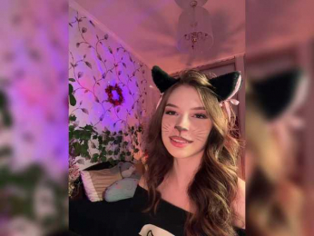 WednesdayFridayAddams webcam model stream image