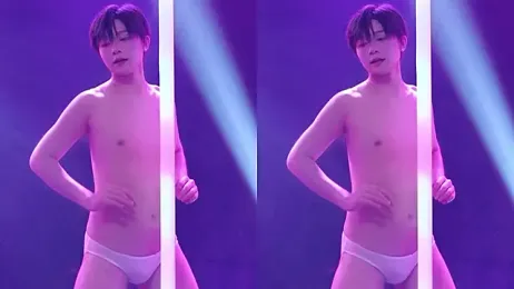 AOA-Four webcam stripchat model stream image