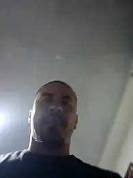 Iuver webcam model stream image