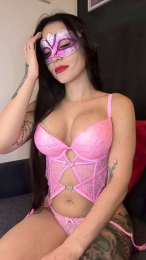 Larayumi webcam model stream image