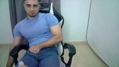 deuxes webcam model stream image