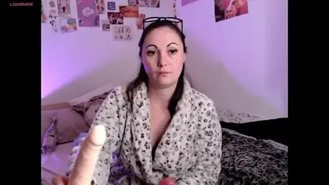 AdorahB3ll3 webcam model stream image