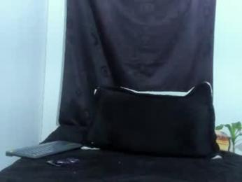 shooter_boy_ webcam model stream image