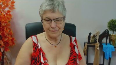 femmeIRIS webcam model stream image