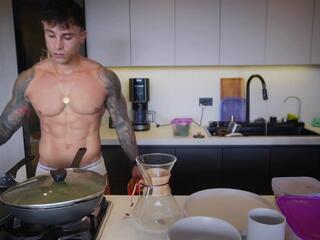 Belami Colton webcam model stream image