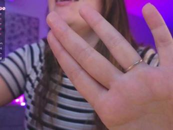 BloomBambi webcam model stream image
