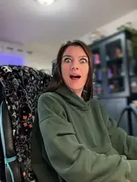 LadyLena1 webcam model stream image