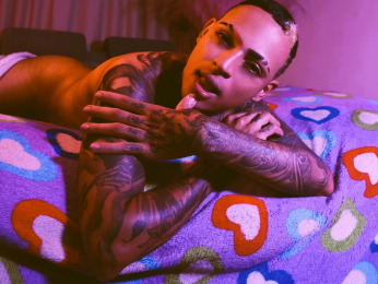 ErisHudson webcam model stream image