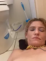 XXX2Freaks webcam stripchat model stream image