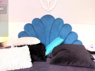Andre Gill webcam model stream image