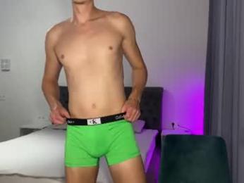 max_shy webcam model stream image