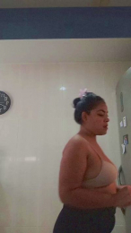 Natyst webcam model stream image