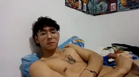 Dillom420 webcam model stream image