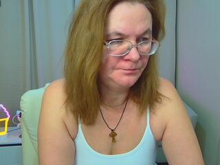 Holly Cums webcam model stream image