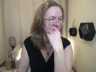 Holly Cums webcam model stream image