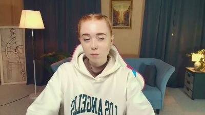 NelidaReus webcam model stream image