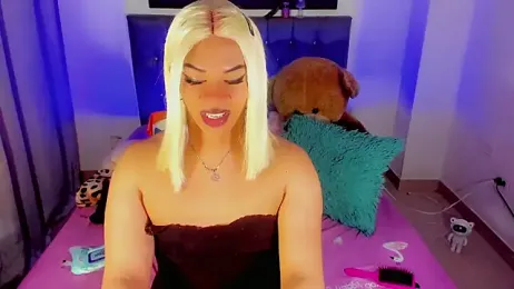 Zakura_hot1 webcam model stream image