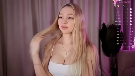 avroramey webcam model stream image