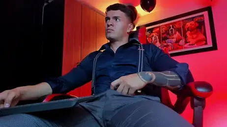 ALPHA_DOMINUS_ webcam model stream image