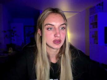 MissyKissy webcam bongacams model stream image