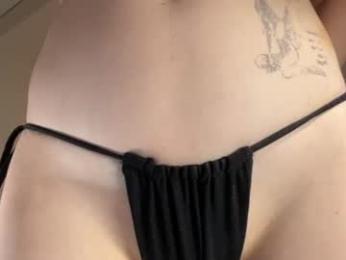 kellyberry__ webcam model stream image