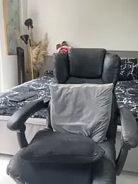 DimitriSullivan_ webcam model stream image