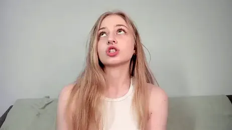 MiaMews webcam stripchat model stream image