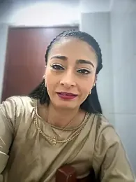 _Bella-Office1 webcam model stream image