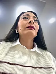 _Bella-Office1 webcam model stream image