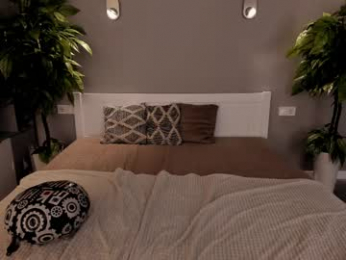 icedanielles webcam model stream image