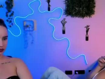 amalialowell webcam model stream image